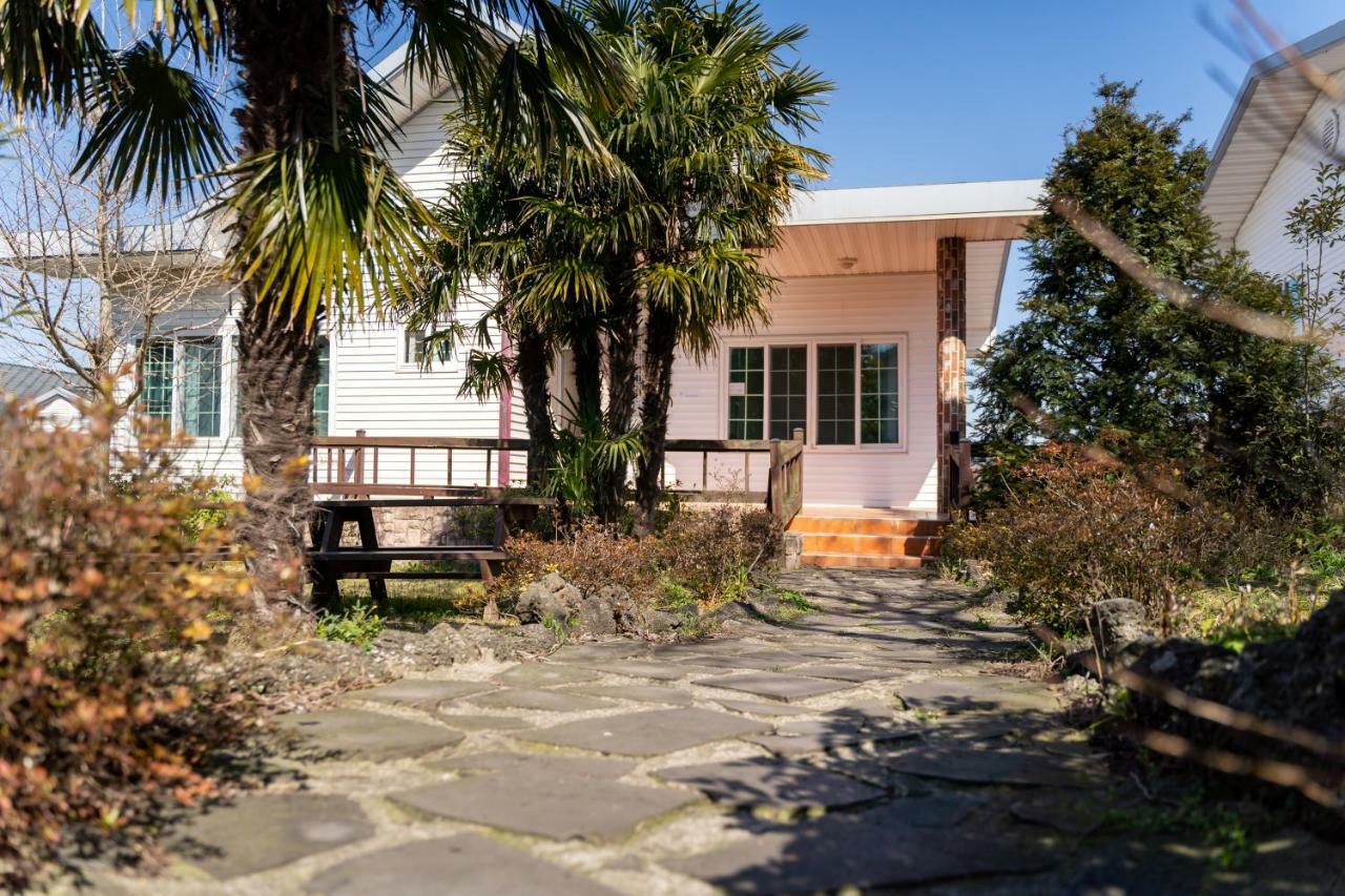 Joyville Resort Jeju Exterior foto